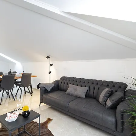 דירה Dragojevic - Two Bedroom With Terrace And Sea View וולה לוקה