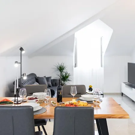 Dragojevic - Two Bedroom With Terrace And Sea View Apartment