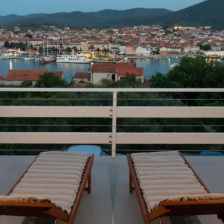 Apartment Dragojevic - Two Bedroom With Terrace And Sea View *