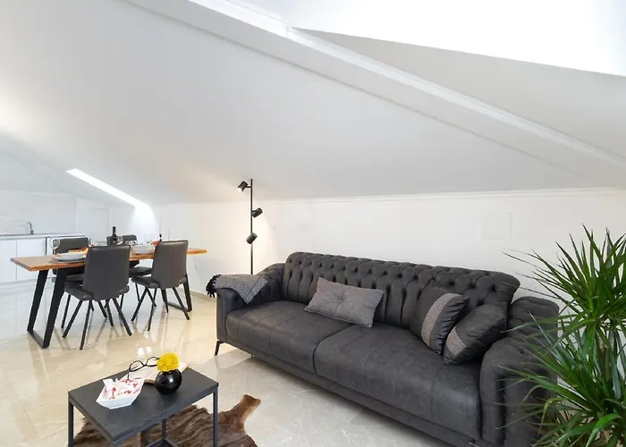 公寓 Dragojevic - Two Bedroom With Terrace And Sea View 尼亚卢卡